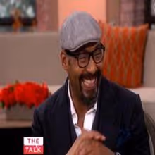 VIDEO: Broadway's Jesse L. Martin Talks Possible All-Musical Episode of THE FLASH
