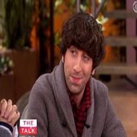 VIDEO: Simon Helberg Chats 'Big Bang Theory' on THE TALK Video