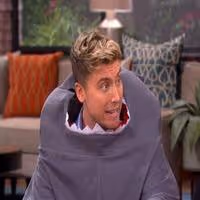 VIDEO: Lance Bass Chats Mariah Carey's Lip Syncing on THE TALK