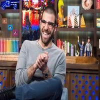 VIDEO: Zachary Quinto Spills Details on Three-Way with Franco & Carver on WATCH WHAT…