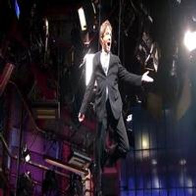 VIDEO: Martin Short Makes 'Fly Me Through the Room' Entrance on LETTERMAN!