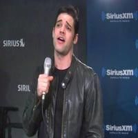 STAGE TUBE: Jeremy Jordan Performs 'Over The Rainbow/Home' Mashup on SETH SPEAKS