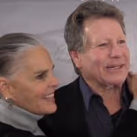 TV: Ali MacGraw and Ryan O'Neal Prep to Tour the Country in LOVE LETTERS!