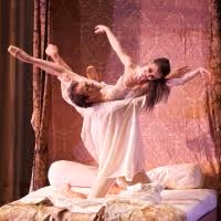 BWW Reviews: Milwaukee Ballet's ROMEO AND JULIET Displays Pink's Dazzling…