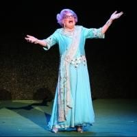 Review Roundup: DAME EDNA'S GLORIOUS GOODBYE - THE FAREWELL TOUR Opens in L.A.