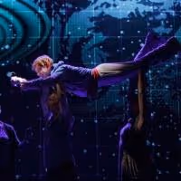Photo Flash: More from Broadway's THE CURIOUS INCIDENT OF THE DOG IN THE NIGHT-TIME!