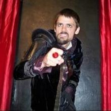 BWW Reviews: Zombie Joe's RICHARD III - Young and Dark