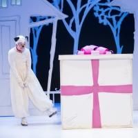 BWW Reviews: The Kennedy Center's THE GIFT OF NOTHING is the Perfect Holiday Treat…