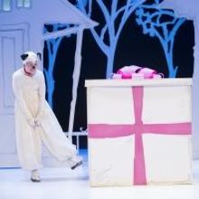 BWW Reviews: The Kennedy Center's THE GIFT OF NOTHING is the Perfect Holiday Treat fo