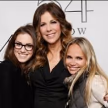 Photo Flash: Kristin Chenoweth, Robert De Niro, Tom Hanks and More Visit Rita Wilson…