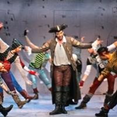 BWW Reviews: Bristol's PIRATES OF PENZANCE - 'Tis a Glorious Thing to be a Pirate King!'