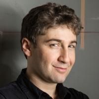 Scott Schwartz to Host Bay Street Theater's 4th Annual CURTAIN UP! Benefit at Joe's…