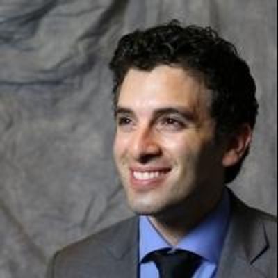 In the Spotlight Series: In the Tonys Photo Booth with Nominee Jarrod Spector