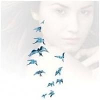 Demi Lovato Becomes #1 New York Times Best-Selling Author