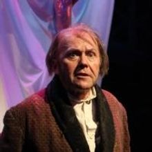 BWW Reviews: Actors Theatre's A CHRISTMAS CAROL Still Fresh In Its 38th Year