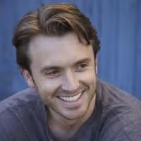 BWW Reviews: James Snyder Charms Birdland