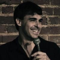 Tom Simmons Headlines Aurora Theatre Funny Fridays, Beg. Tonight