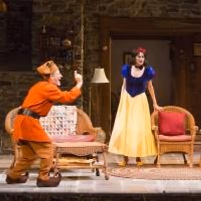 BWW REVIEWS: FAMILIES AND POLITICS MIX IT UP ON BOSTON STAGES