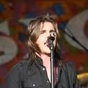 Juanes and Juan Luis Guerra Give Benefit Concert to Assist Hurricane Victims Tonight