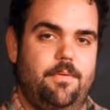 STAGE TUBE: PETER AND THE STARCATCHER's Greg Hildreth in 'Real Actors Read Yelp'