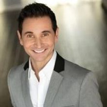 BWW Reviews: Travis Cloer: 'Christmas At My Place'