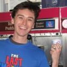 Photo Flash: LAST SMOKER IN AMERICA Cast Celebrates Tasti D-Lite Treat!