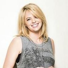 Twitter Star, Jenny Johnson, Signs Book Deal