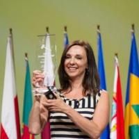 Susan Cain Receives 2013 Toastmasters Golden Gavel Award
