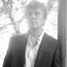 Matthew Strachan Plays the St. James Studio Tonight