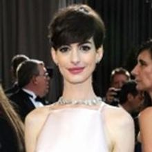 Did Anne Hathaway Offend Valentino at Oscars?