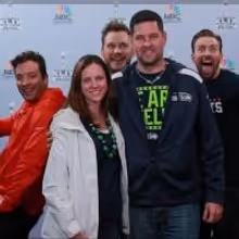 VIDEO: Chris Pratt, Chris Evans & Jimmy Fallon Photobomb Super Bowl Fans