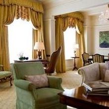 Luxury Dublin Hotel Hosts America's First Lady, Michelle Obama, and Her Daughters