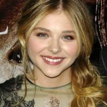 Chloe Grace Moretz to Star in Scott Z. Burns' THE LIBRARY at The Public this Spring…