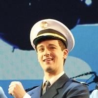 BWW Reviews: Fun, Pulsating CATCH ME IF YOU CAN at Pantages