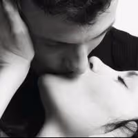 Jenny Rainsford and Gerald Kyd Star in Park Theatre's LITTLE BLACK BOOK, Now thru…