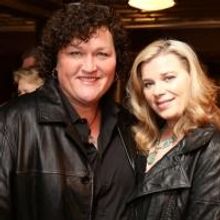GLEE Star Dot-Marie Jones Weds Longtime Girlfriend