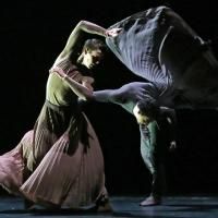 BWW Reviews: Saying Something New About Graham: The Martha Graham Dance Company at…