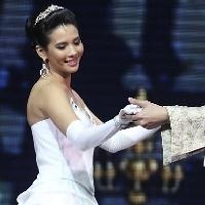 Photo Flash: CINDERELLA Opens Tonight at Resorts World Manila