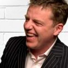 Suggs and Original West End Director Matthew Warchus Reunite for 10th Anniversary…