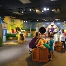 Crown Center Announces Calendar of Events Through Aug. 2014, Feat. CURIOUS GEORGE & K