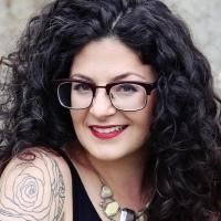 Boston's Kai Ravelson Wins 2014 USITT Makeup Design Award