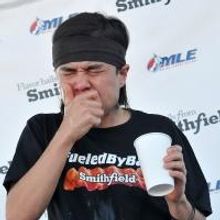 Smithfield and Major League Eating's Matt Stonie Set Bacon-Eating World Record With…