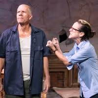 BWW Reviews: Theatre J's Wild, Rollicking INTELLIGENT HOMOSEXUAL'S GUIDE