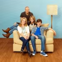 Stars of ABC Family's MELISSA & JOEY and BABY DADDY to Live Tweet During Season…