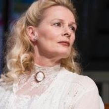 THE IMPORTANCE OF BEING EARNEST Coming to Theatre Royal Glasgow