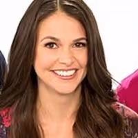 Roundabout's VIOLET with Sutton Foster Begins Performances on Broadway Tomorrow