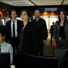 BWW Recap: THE FOLLOWING Asks That Age Old Question, What's In The Box?