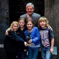 Cameron Mackintosh Poses with Young Cast Members of LES MISERABLES