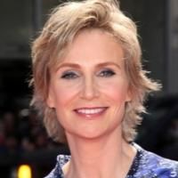 GLEE's Jane Lynch to Host NBC's HOLLYWOOD GAME NIGHT