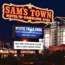 Manolin and Comedic Character Antolin El Pichon to Perform at Sam's Town Live!, 2/6